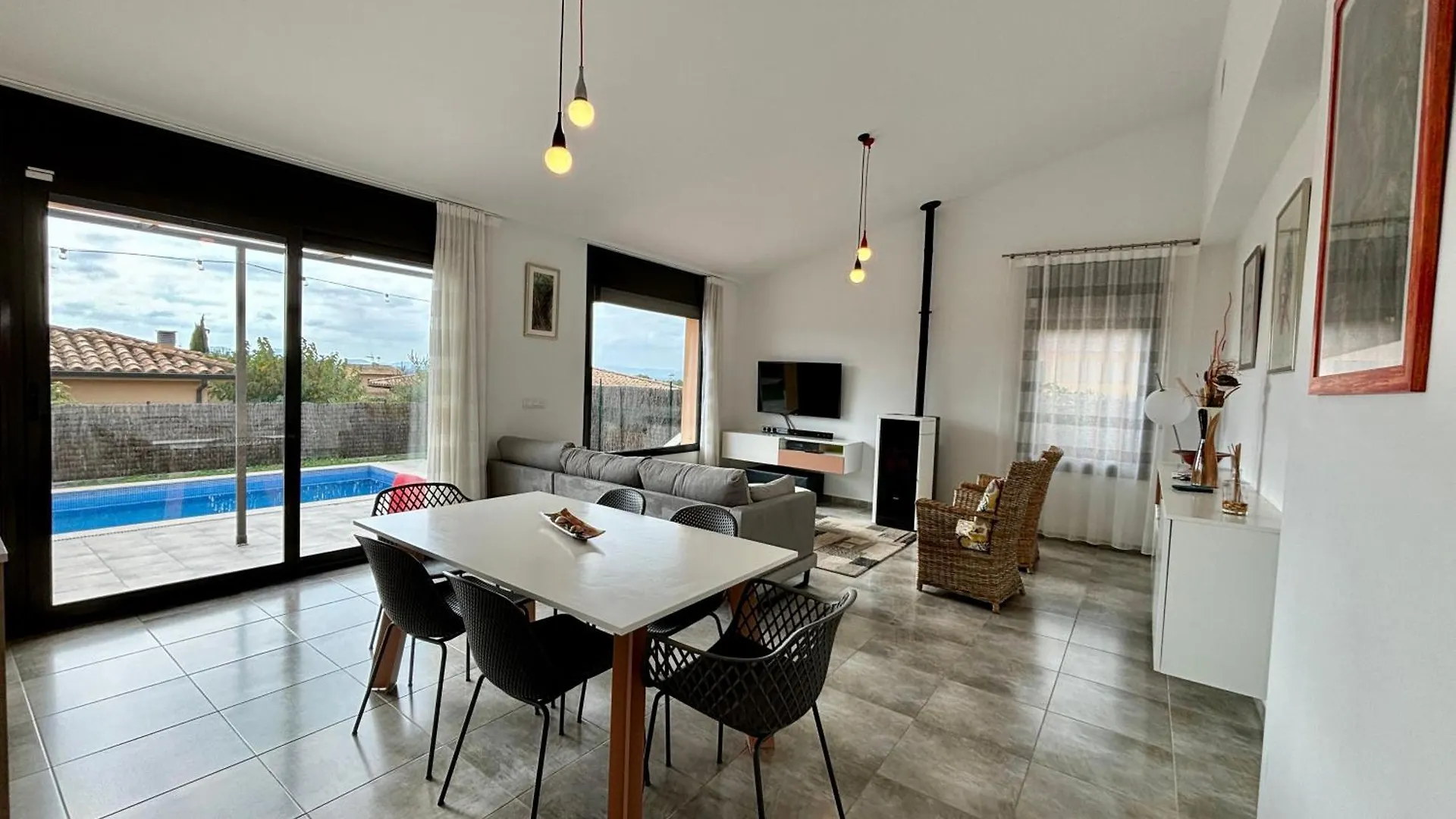 Vila Modernes Einfamilienhaus Mit Pool Torroella de Montgrí